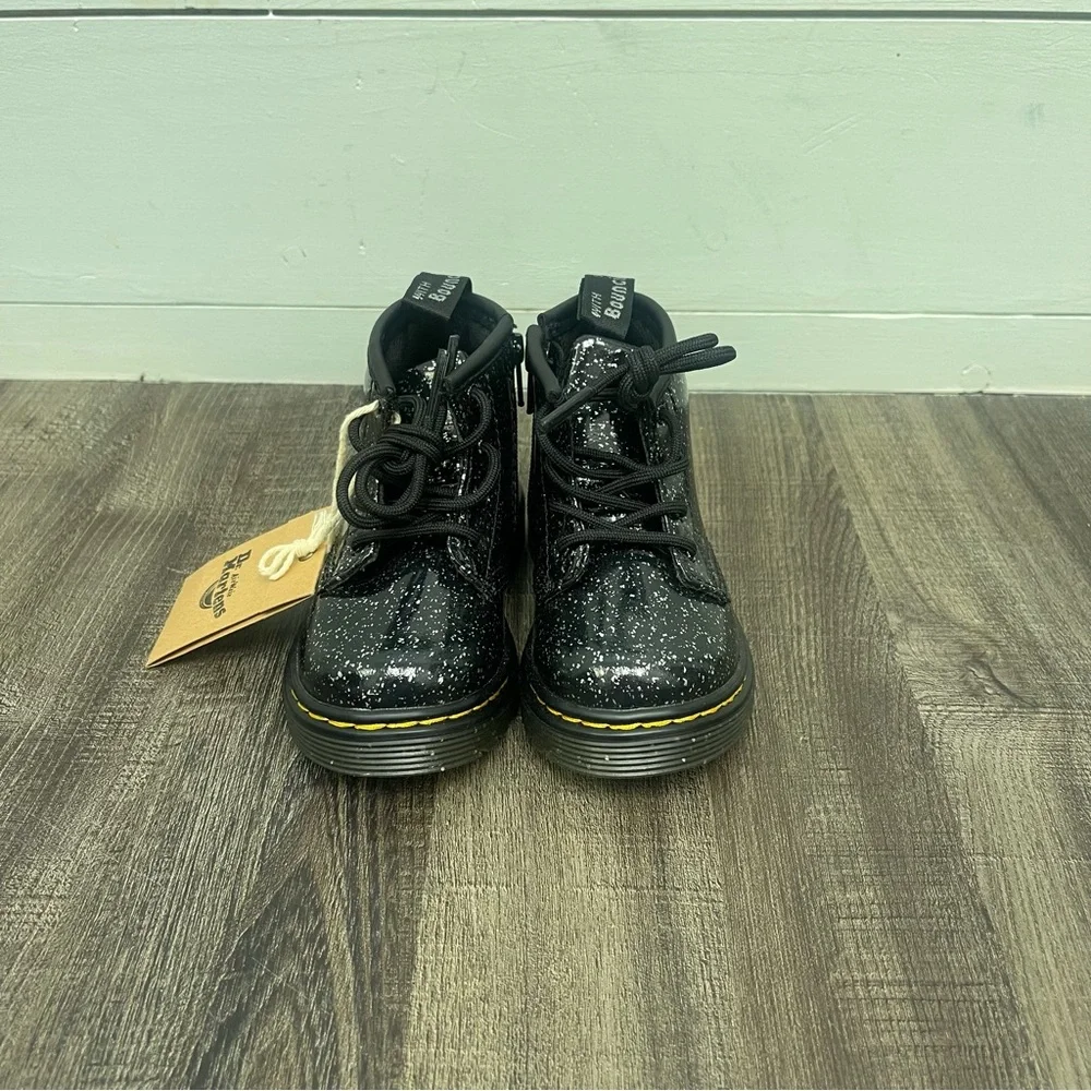 Dr. Martens glossy black